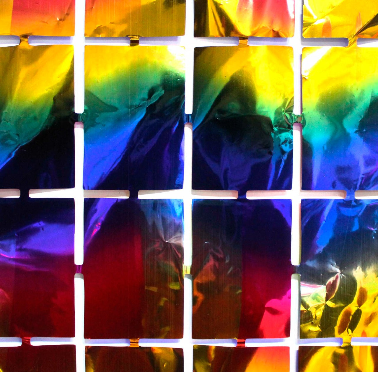 CORTINA METALICA CUADRITOS ARCOIRIS 1X2M X1U